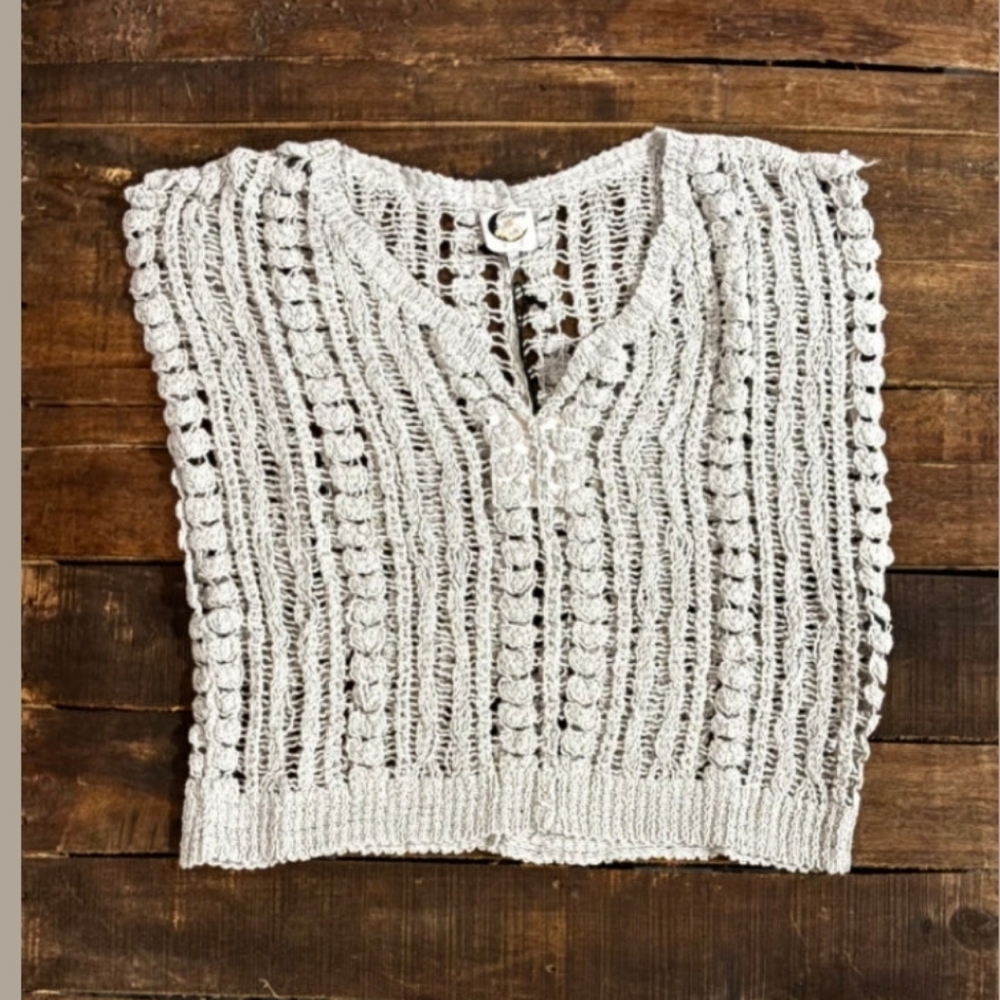 ✨S/M LEFT✨NEW Jaded Gypsy Memories Await, V-neck Overlay Charcoal Crochet